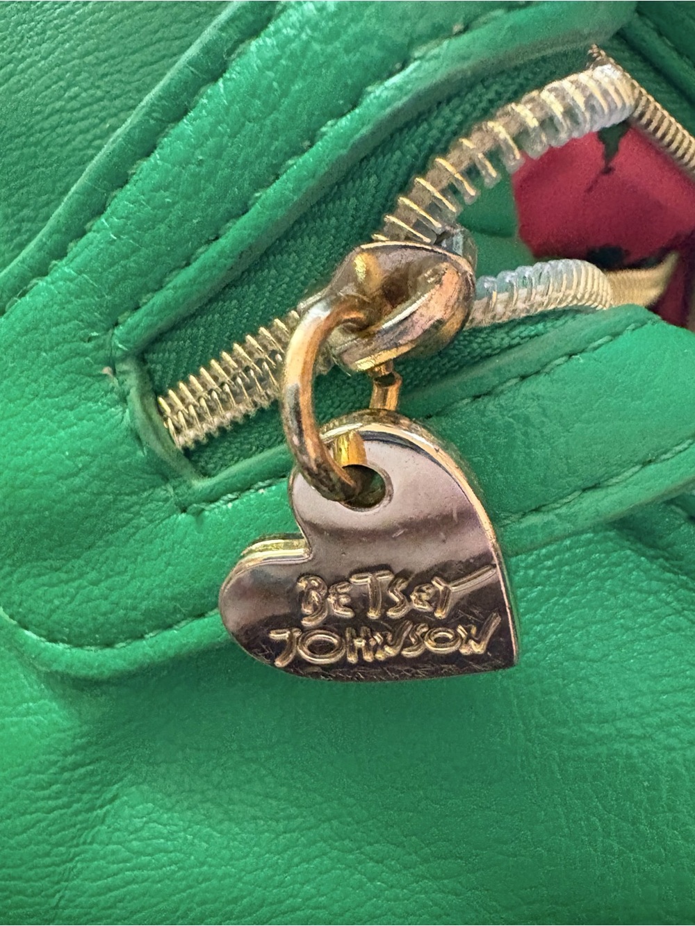 Betsey Johnson Faux Leather Heart Locket Green Satchel with Pink Scarf - Picture 6 of 12